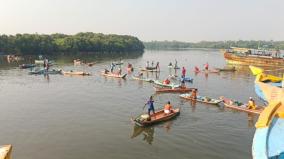 fishermen-sudden-protest-in-puducherry-against-the-operation-of-tourist-boats