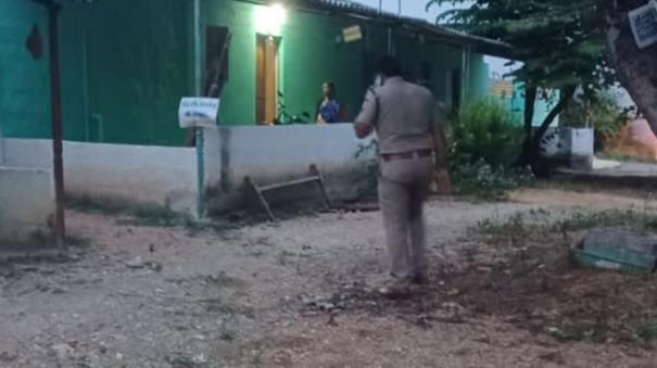 Firing on Tirunelveli rowdies lurking in Perundurai Erode Two arrested