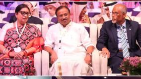 union-ministers-smriti-irani-and-muraleedharan-attend-inaugural-session-of-hajj-and-umrah-conference-at-jeddah