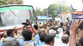 98-percent-buses-running-in-madurai-division-30-people-arrested-for-road-block