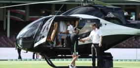 david-warner-makes-grand-entry-via-chopper