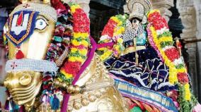 namperumal-golden-horse-veethi-ula-on-srirangam-temple