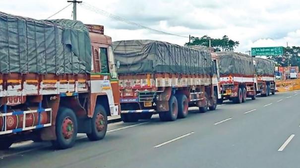 Strike on Karnataka: Tamil Nadu Trucks Stop at State Border