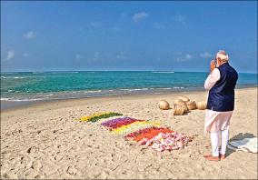 pm-modi-worship-at-dhanushkodi-arichalmunai-beach-associated-with-ramayana