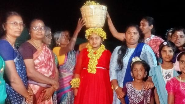 Girl chosen as Moon Girl Worship: Traditional festival near Vedasandur