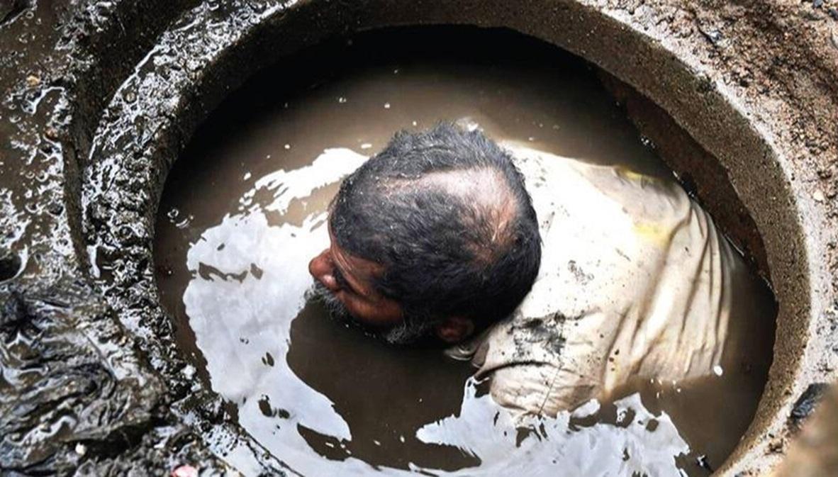 Manual scavenging cannot be allowed in Karnataka: Chief Minister Siddaramaiah warns