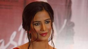 fans-angrily-reacts-to-poonam-pandey-post