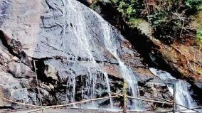 water-flow-reduced-on-kaviyaruvi-forest-department-bans-tourists