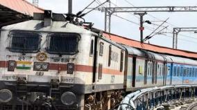 engine-of-yelagiri-express-derailed-near-chennai-basin-bridge-yard