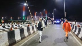 pm-modi-inspection-varanasi-highway-at-late-night-with-yogi-adityanath