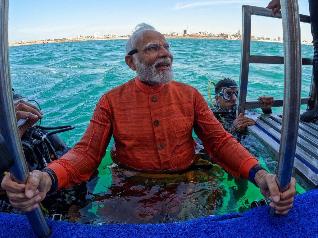 “My desire of many years fulfilled” – worship at the submerged Dwarka;  Prime Minister Modi is resilient