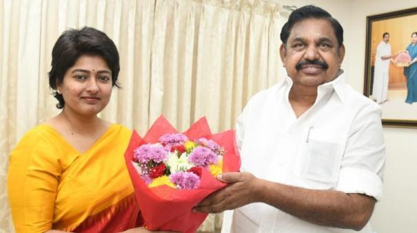 Gayatri Raghuram appointed as Deputy Secretary of admk Women's wing