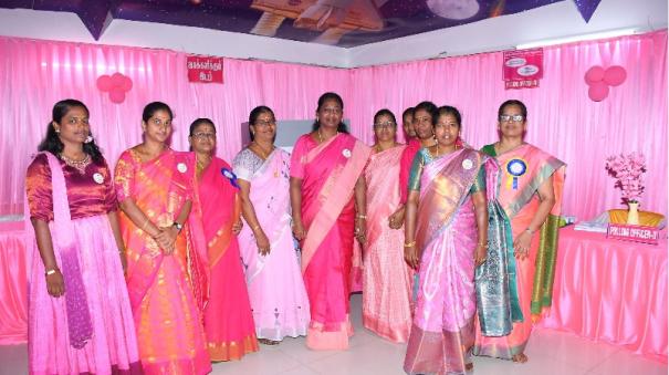 voters attracted by Madurai pink polling booth