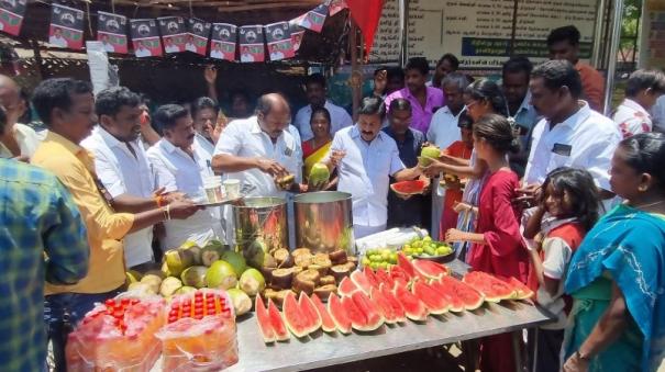 ADMK members set up a water pandal in Villupuram, excluding the pot