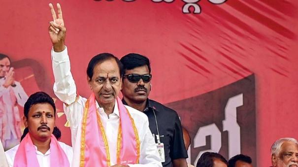 KCR accuses BJP of conspiring to take Godavari water to other States at cost of Telangana