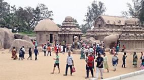 tourists-flock-to-mahabalipuram