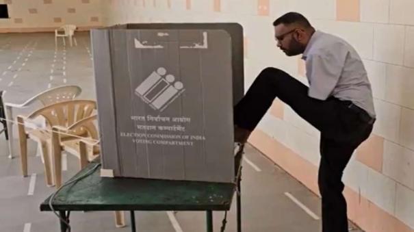 A differently-abled person voted using his foot