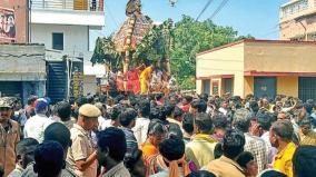 chariot-procession-at-gudiyatham-gengaiyamman-temple-salt-and-pepper-sprinkled-with-elegance