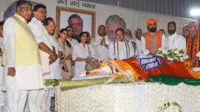 sushil-modi-cremated-in-patna-with-full-state-honours