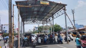 roof-to-protect-motorists-from-sun-while-waiting-at-karur-bus-stand-roundana-traffic-signal