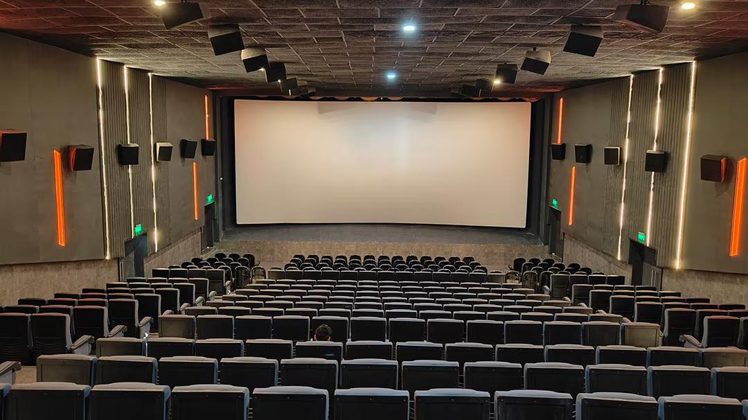 தெலங்கானாவில் 10 நாட்களுக்கு ‘சிங்கிள் ஸ்கிரீன்’ தியேட்டர்களை மூட முடிவு | Telangana single screen theatres to shut down for 10 days due to low footfalls