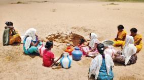 town-is-waiting-for-spring-water-in-the-dry-river-in-pudukottai