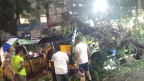 heavy-rain-in-coimbatore-motorists-suffer-due-to-stagnant-rainwater-on-roads