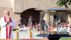 narendra-modi-pays-tribute-to-mahatma-gandhi-atal-bihari-vajpayee-ahead-of-oath-taking-ceremony