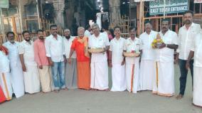 bjp-cadres-special-pooja-at-rameshwaram-temple