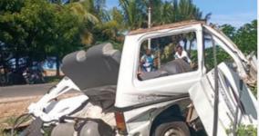 cars-head-on-collision-2-young-killed-on-learning-driving