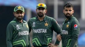 they-dont-know-how-to-bat-wasim-akram-slams-pakistan-team