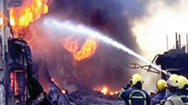 fire broke out in a private paint factory near Manali