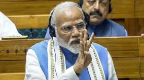 pm-modi-mocks-congress-politics