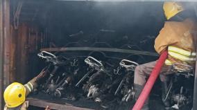 electric-wire-brush-fire-on-container-lorry-40-two-wheelers-in-the-lorry-burnt