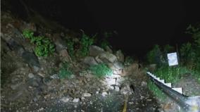 landslide-sweeps-two-passenger-bus-in-central-nepal-highway-60-missing