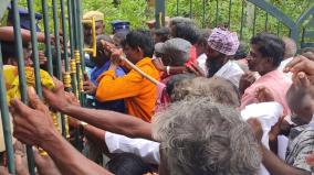 disabled-people-laid-siege-collector-office-on-police-ban-demanding-grant-stipend-tiruvannamalai