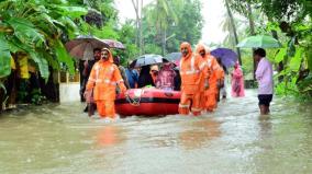 red-alert-for-karnataka-schools-closed-in-kerala-today-after-downpour