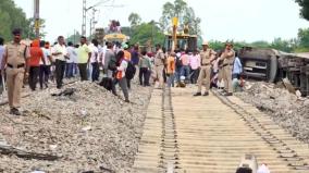 up-train-accident-death-toll-rises-to-4-injured-32