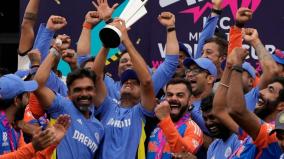 moment-when-dravid-hugged-t20-world-cup-was-emotional-ashwin