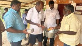 chief-minister-rangaswamy-inquire-about-the-details-at-the-tamil-nadu-ration-shop