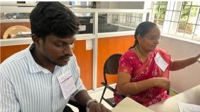 employees-working-in-sivakasi-corporation-workers-wearing-demand-card