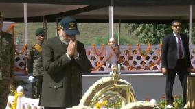 pm-modi-pays-tribute-to-bravehearts-on-kargil-vijay-diwas-in-drass