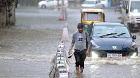 heavy-rains-in-delhi-since-early-morning-heavy-traffic-due-to-stagnant-flood-water