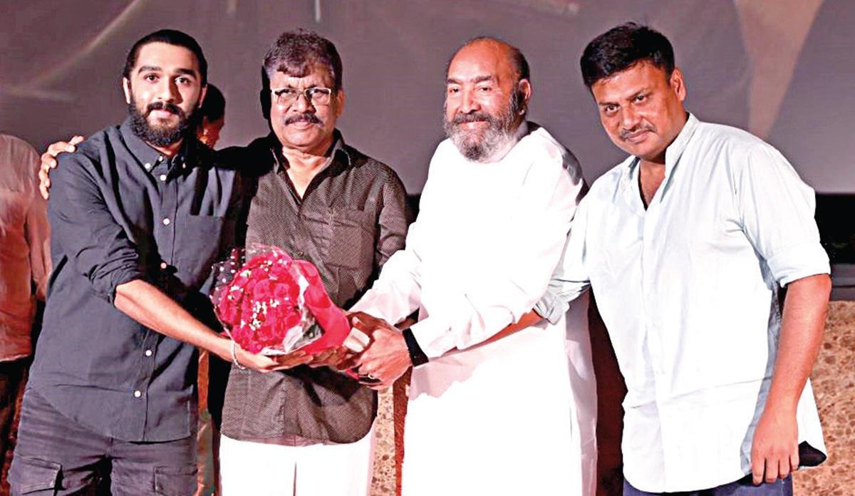நிஜ சிங்கங்களுடன் பிரபு சாலமன் இயக்கும் ‘மாம்போ’ | mambo movie launch