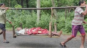 lack-of-road-facility-son-carried-his-father-on-cot-for-a-distance-of-14-km