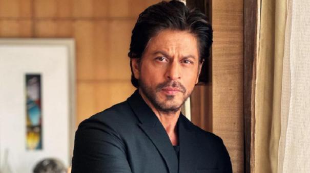 Shah Rukh Khan flying to us for urgent eye surgery