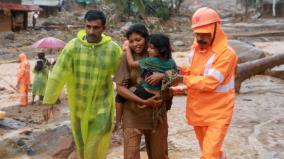 emotional-scenes-at-wayanad-people-search-for-loved-ones-in-local-health-centre