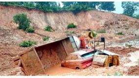 rescue-operations-of-vehicles-stuck-in-landslides-in-karnataka