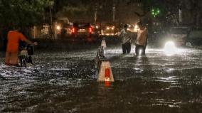 heavy-rain-batters-delhi-ncr-schools-shut-roads-waterlogged-7-dead