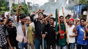 32-killed-in-bangladesh-clashes-centre-asks-indians-to-be-in-touch